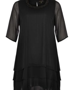 Yoek Dress ruffled bottom | Zwart | Maat Plus