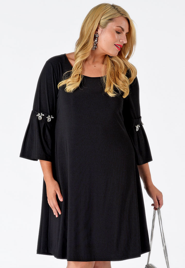 Yoek Jurk met broches | Zwart | Maat Plus