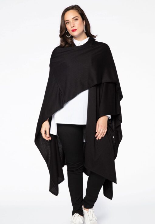 Poncho knitted