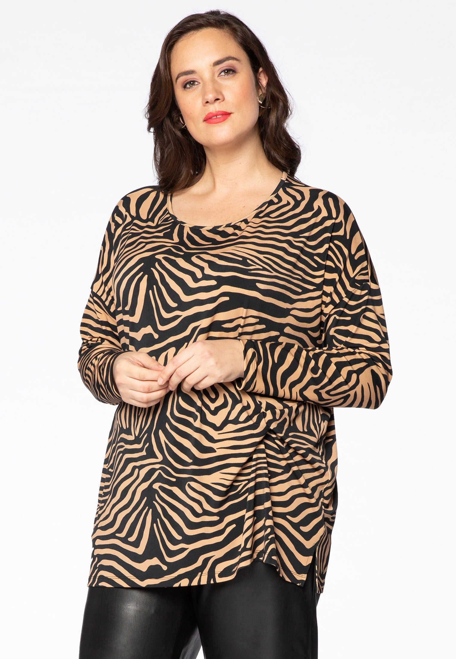 Yoek Shirt met knoopdetail | Bruin | Maat 46/48