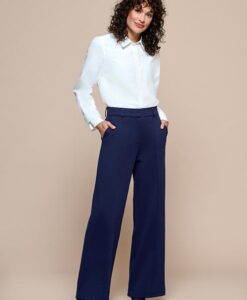 Celia Broek Indigo