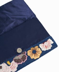 Clutch met bloemen