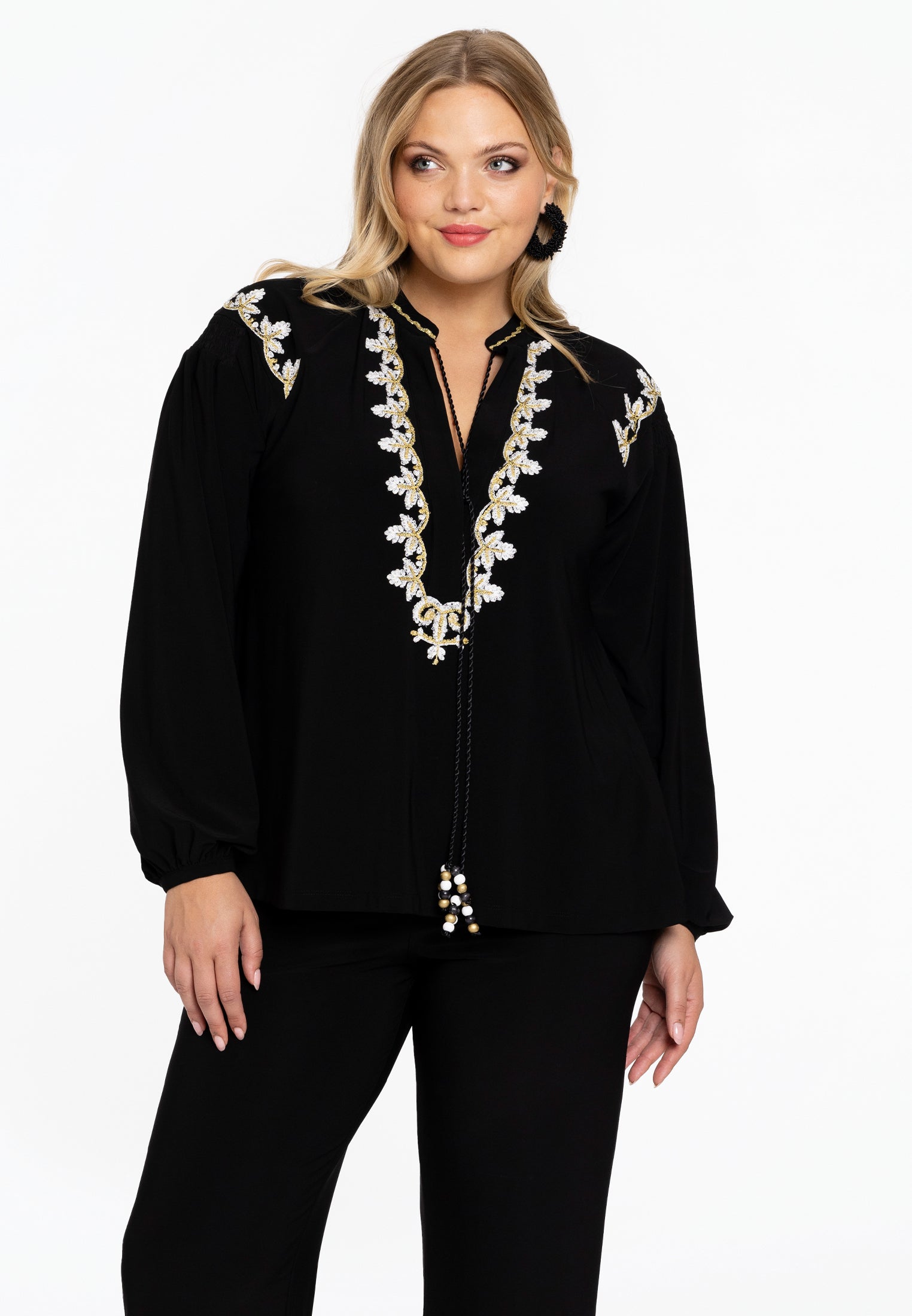 YOEK Tuniek met borduursel | Grote maten tuniek | Zwart | Maat 38/40