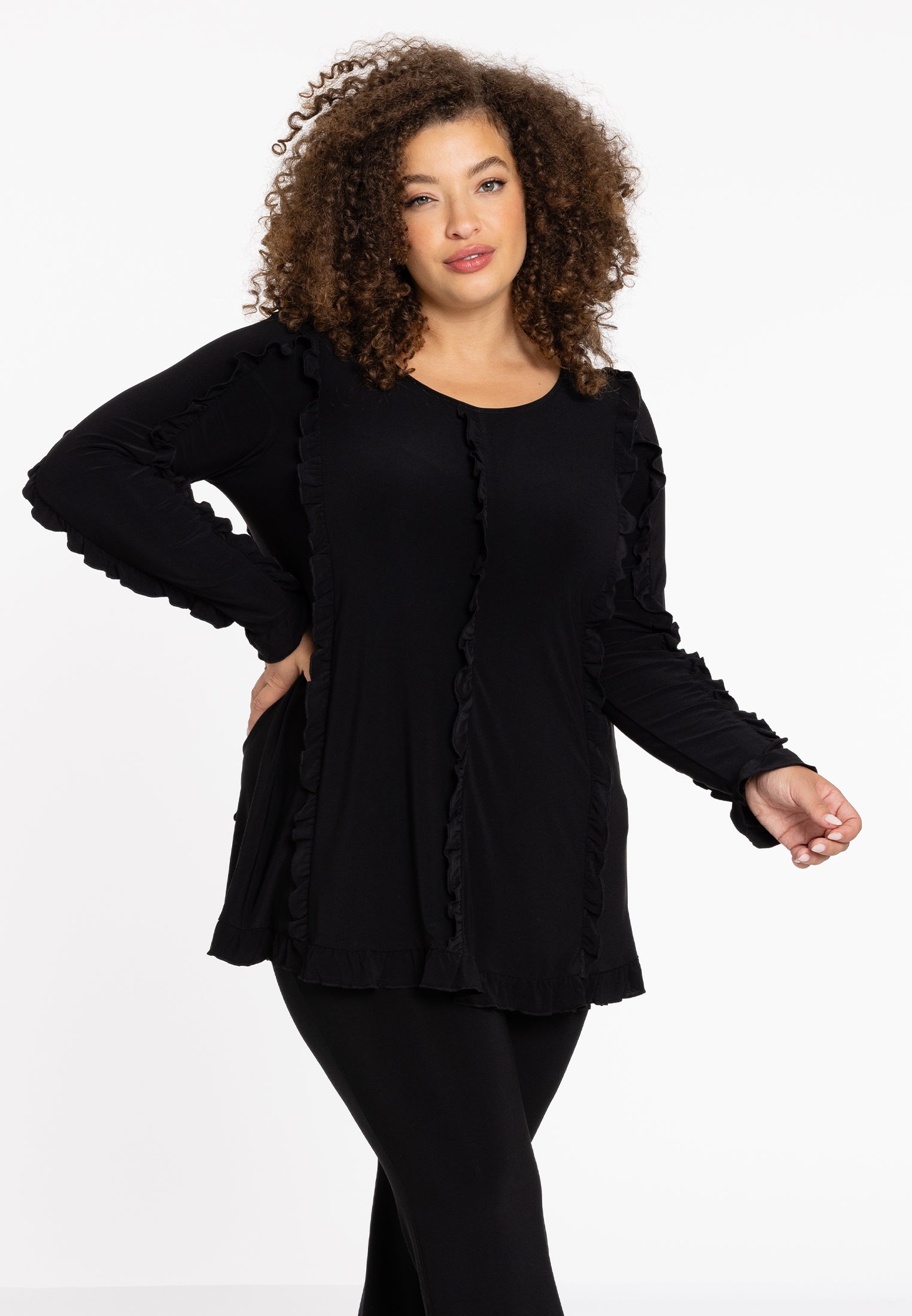YOEK Tuniek flare met volants | Grote maten tuniek | Zwart | Maat 54/56