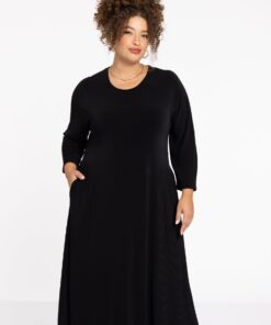 YOEK Jurk PLISSE | Zwart | Maat 42/44