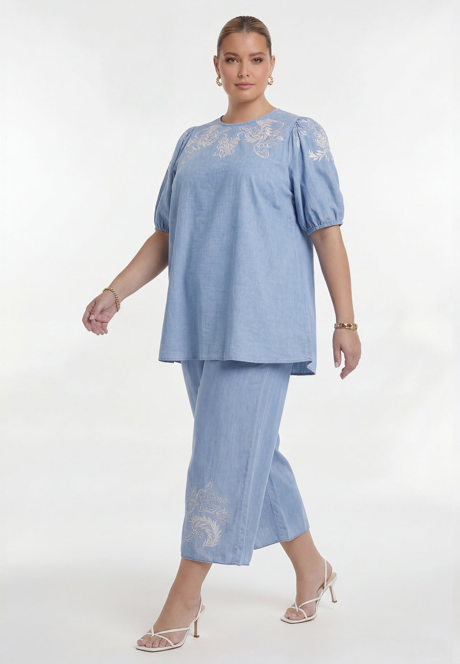 YOEK Top SWEET | Lichtblauw | Maat 50/52