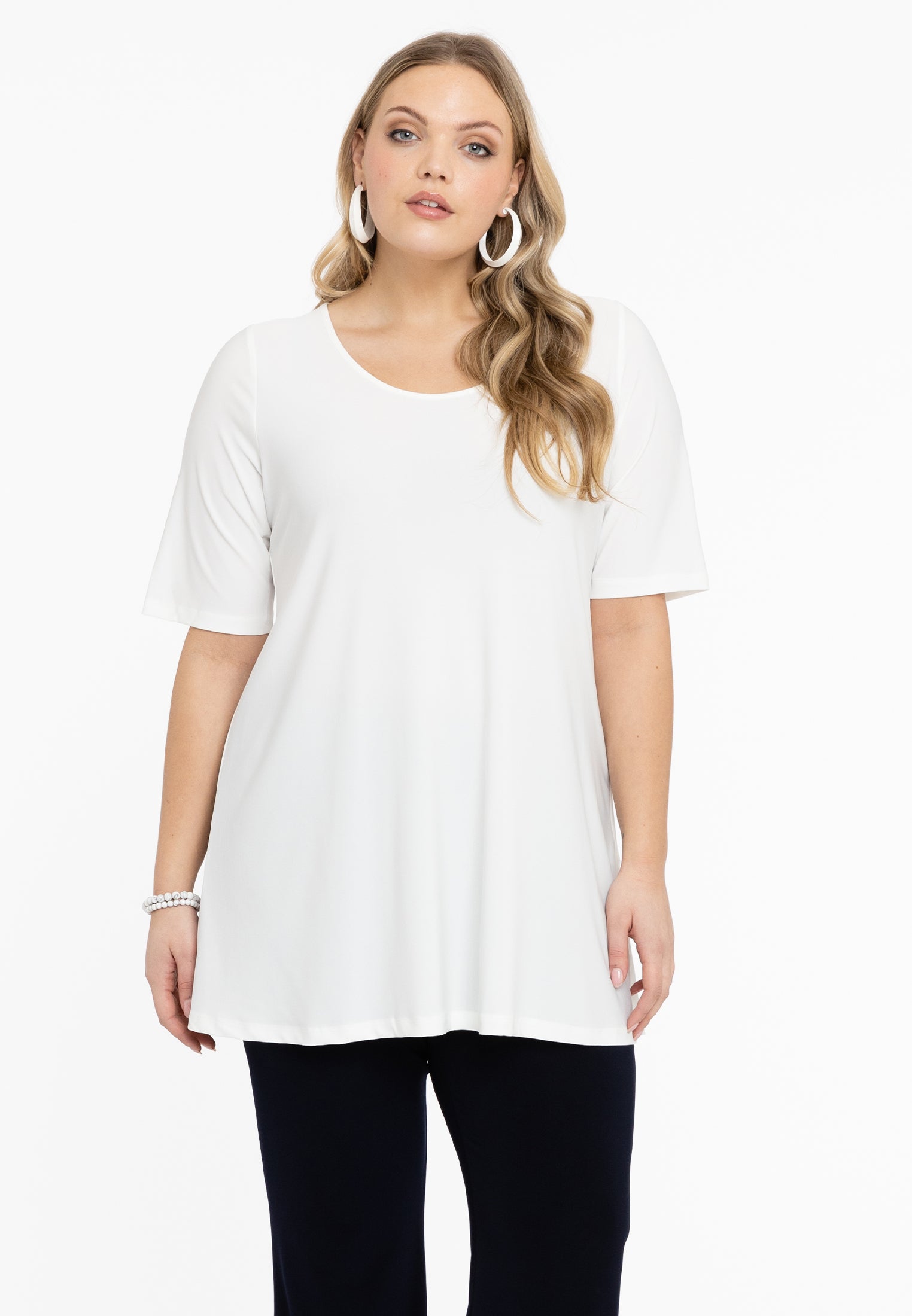 YOEK Tuniek flare | Grote maten tuniek | Beige | Maat 38/40