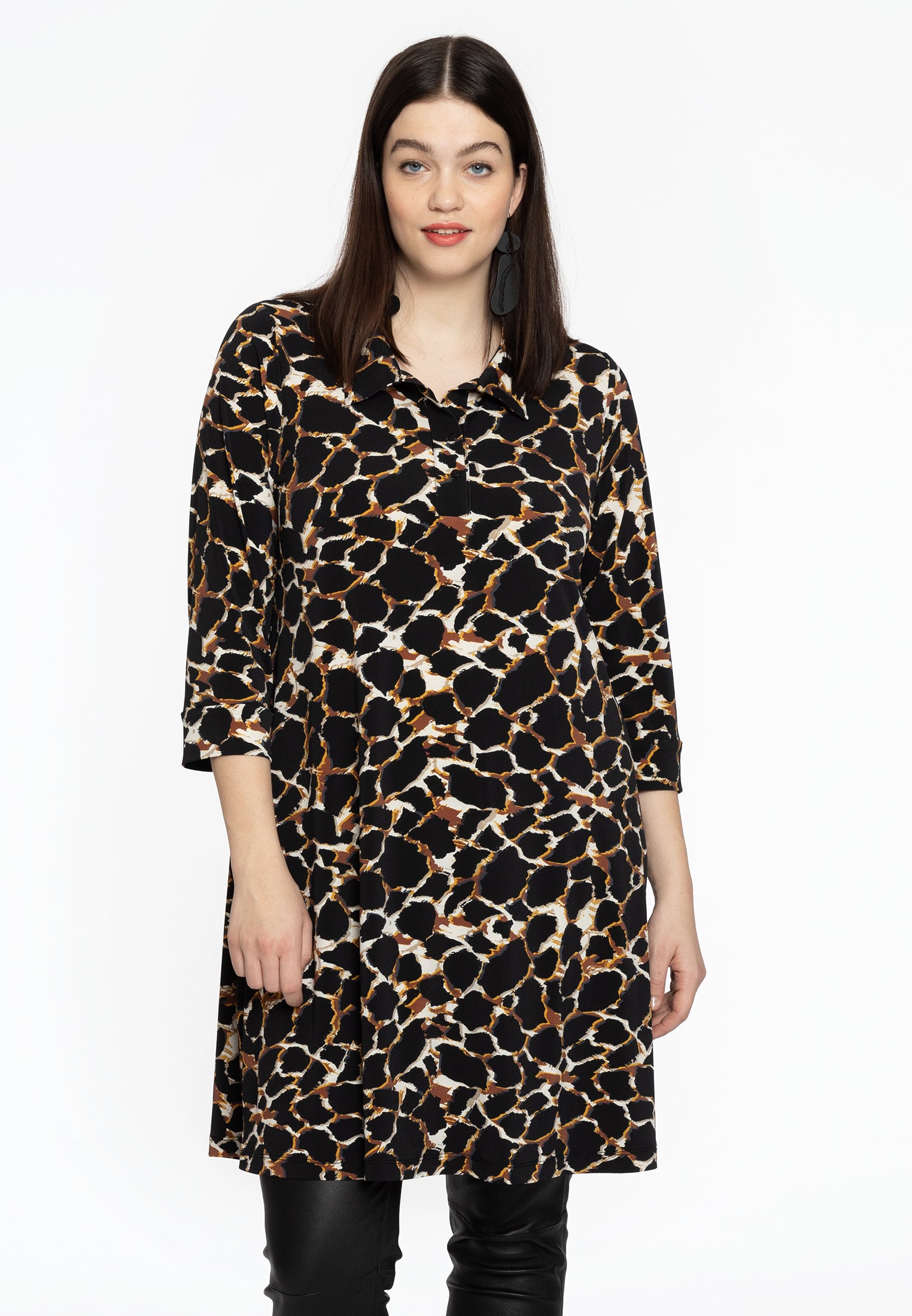 YOEK Jurk met kraag WILD | Zwart | Maat 42/44