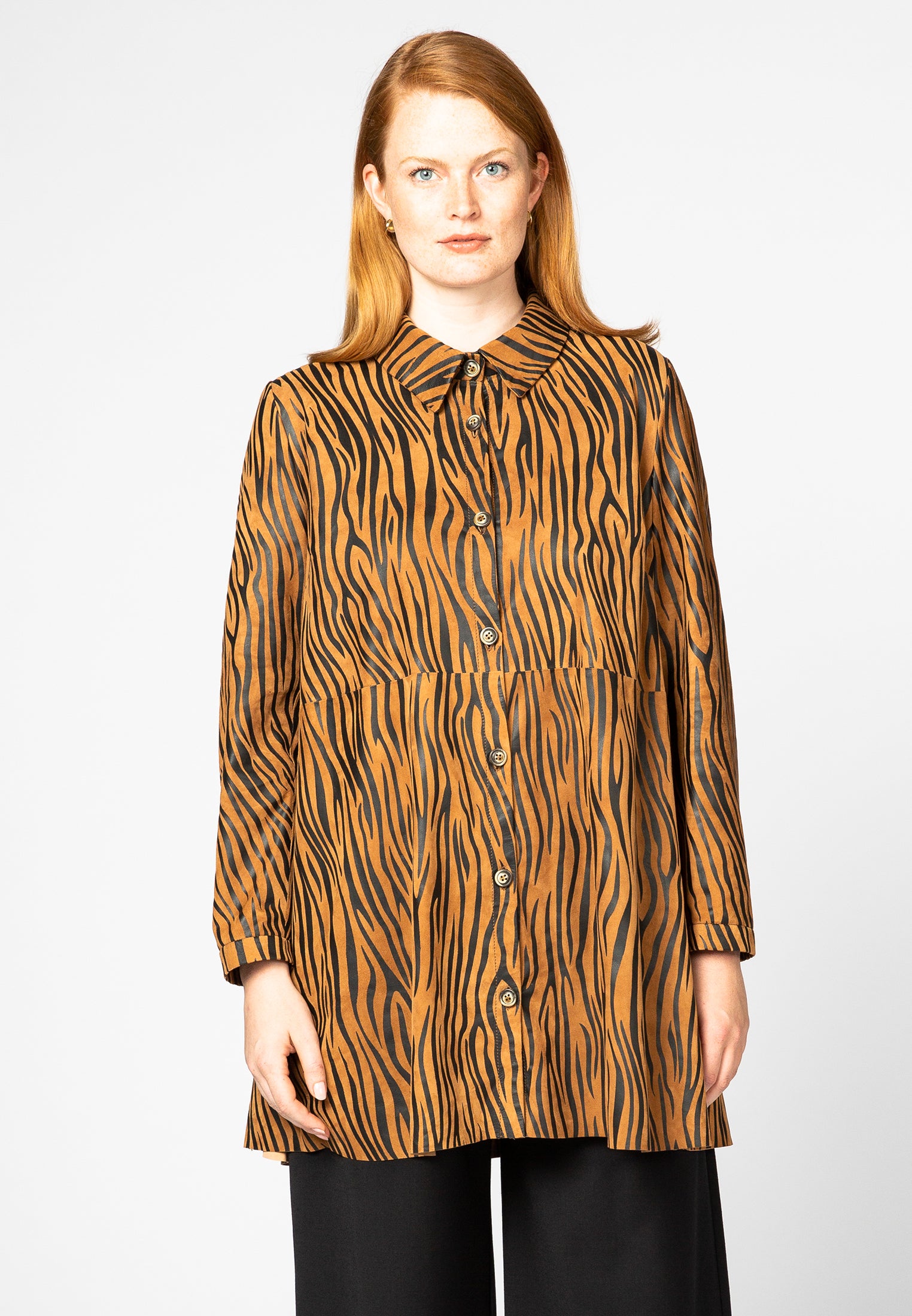 YOEK Blouse A-lijn tijger LEATHER | Bruin | Maat 50
